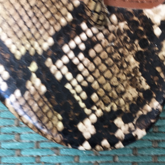 H&M Snakeskin print slippers - Picture 3 of 4